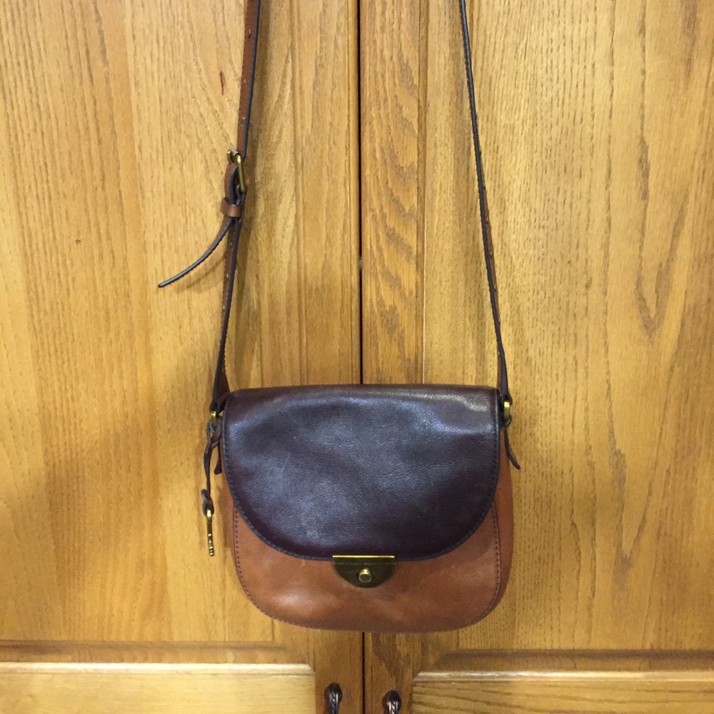 Fossil purse